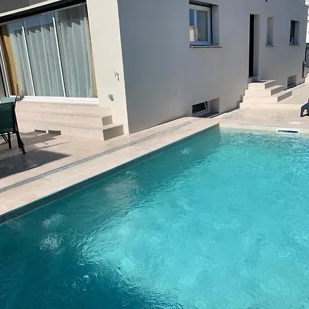 Βίλα Maison Bella Empuriabrava