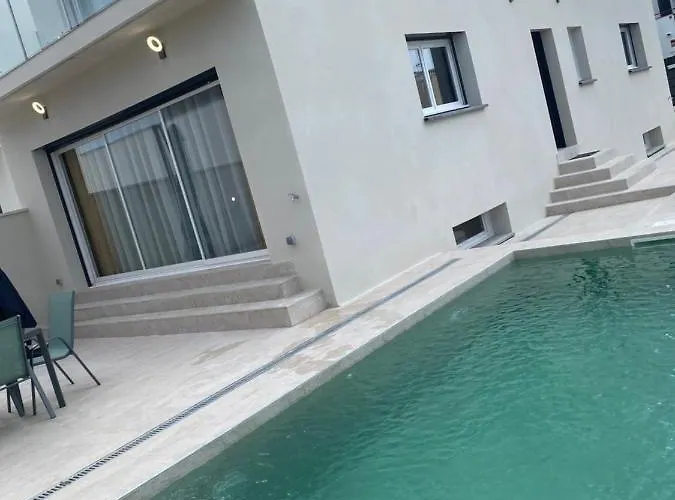 Maison Bella * Empuriabrava